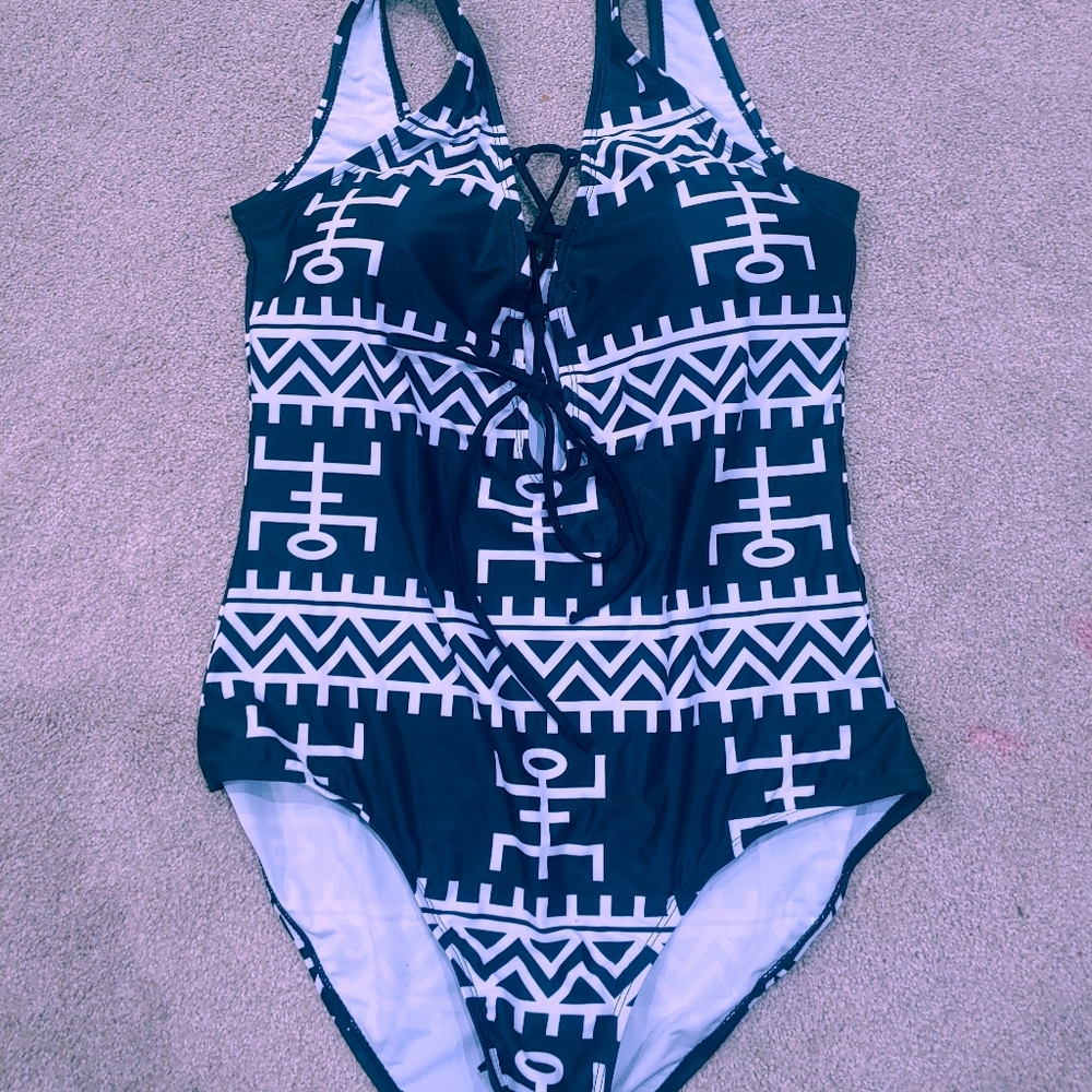 N/wot One piece bathing suit